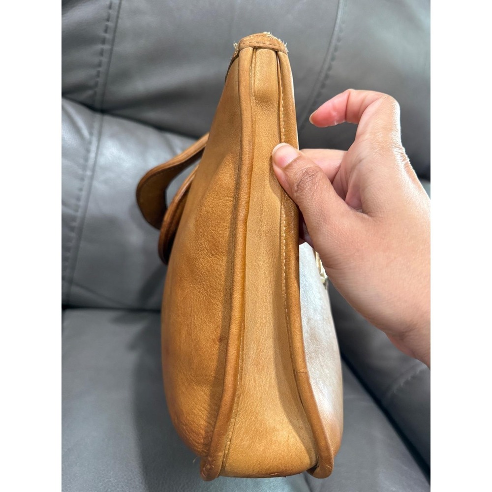 Vintage Coach Tan Leather Kiss Lock Bonnie Cashin Handle Bag 1970's - Picture 2 of 16